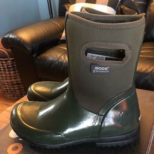 Women’s rain boots